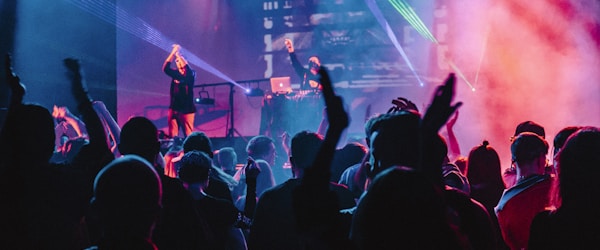 K1体育球迷社区互动广场，用户分享观赛心得