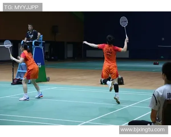 杭州羽毛球队耐力训练引发热议球迷与专家观点交锋